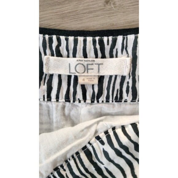 ANN TAYLOR LOFT Skirt size 4, Black/white Zebra - Picture 2 of 7